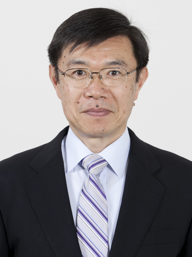 山崎 俊太郎