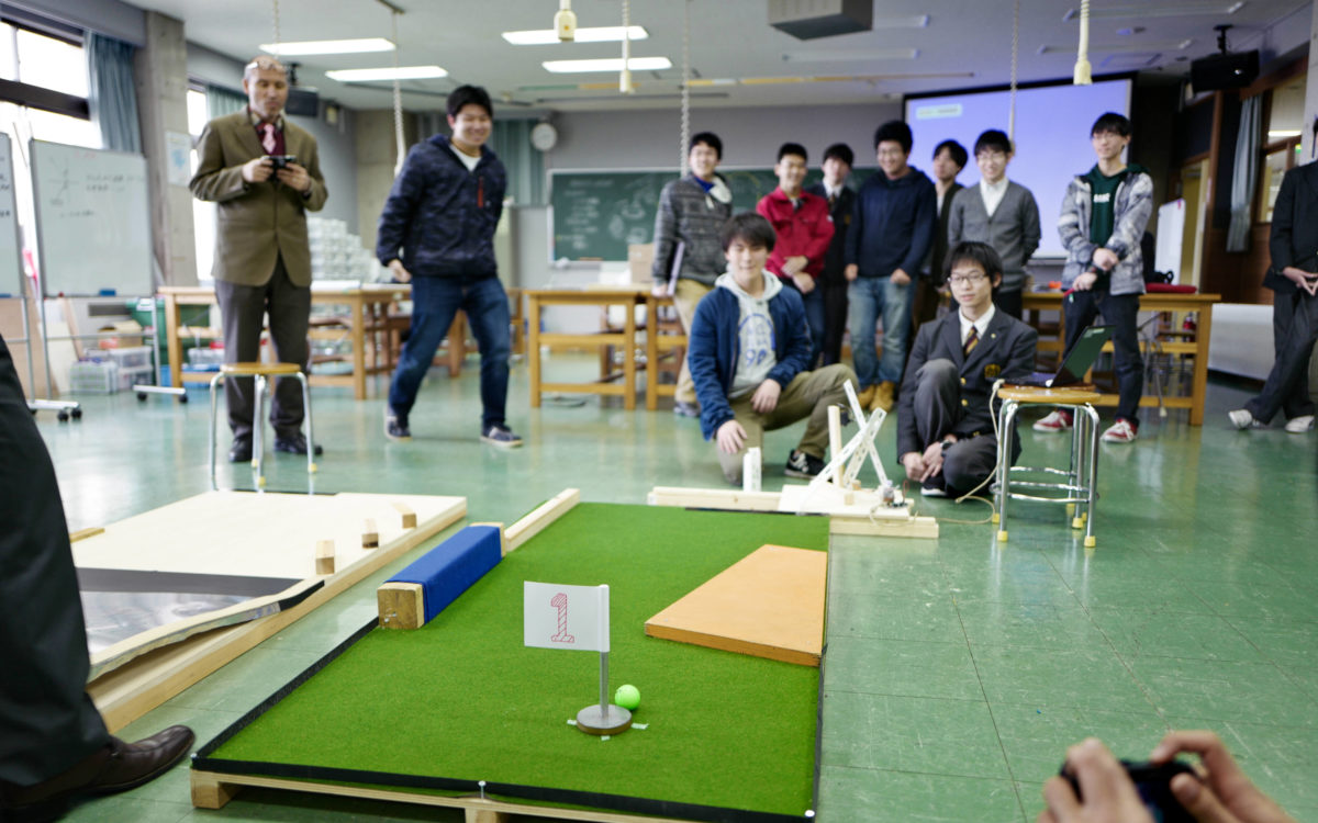 校内ロボコン大会2019が開催されました。