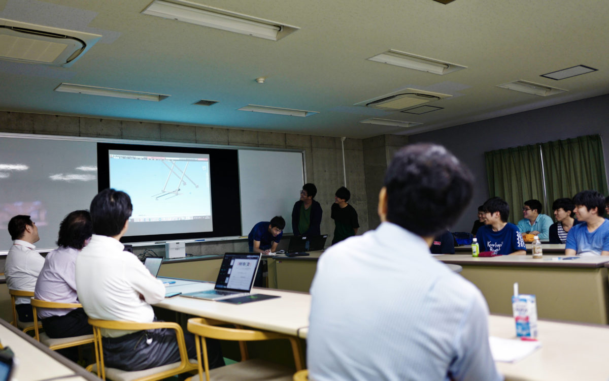 ロボコン中間発表会が開催されました。